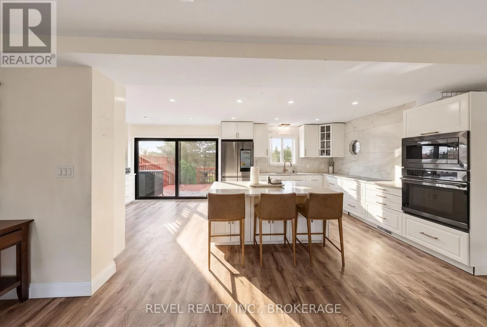 3321 SILVERWOOD DRIVE