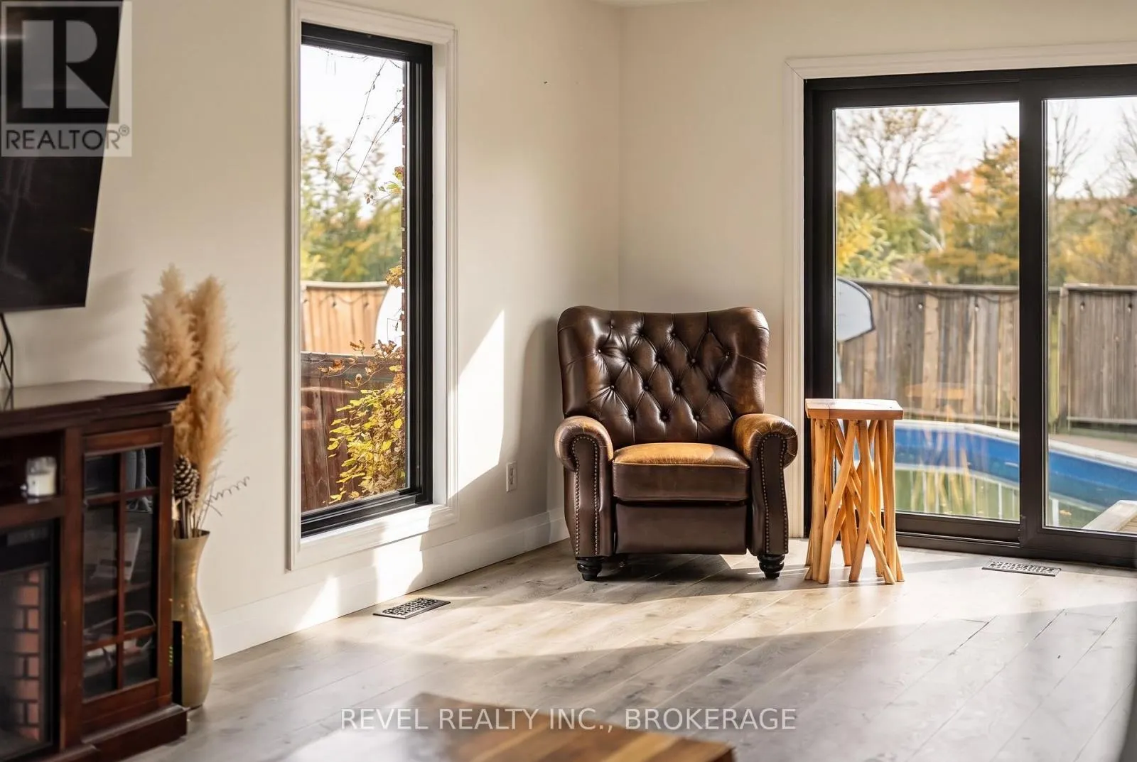 3321 SILVERWOOD DRIVE