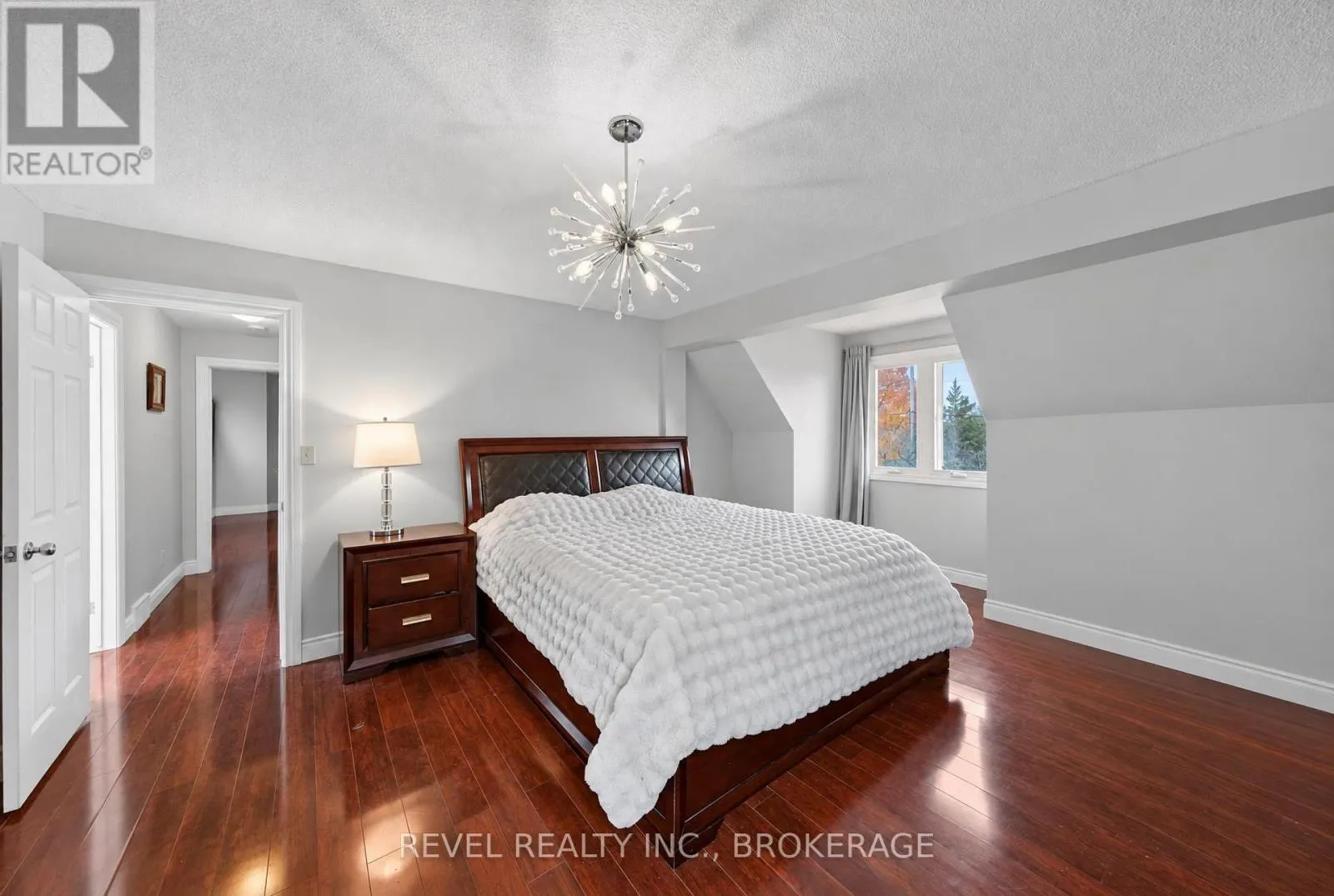 3321 SILVERWOOD DRIVE