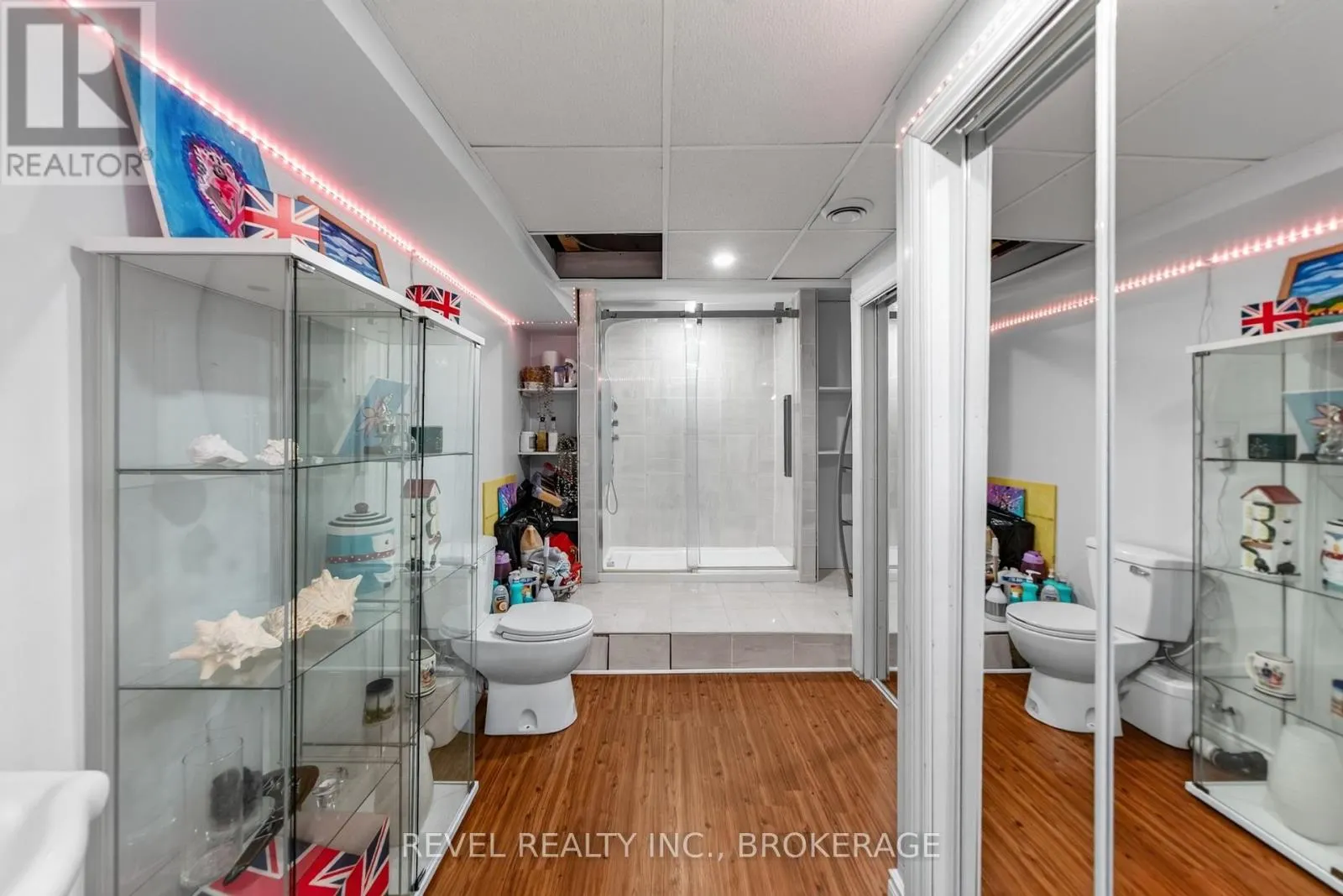 3321 SILVERWOOD DRIVE