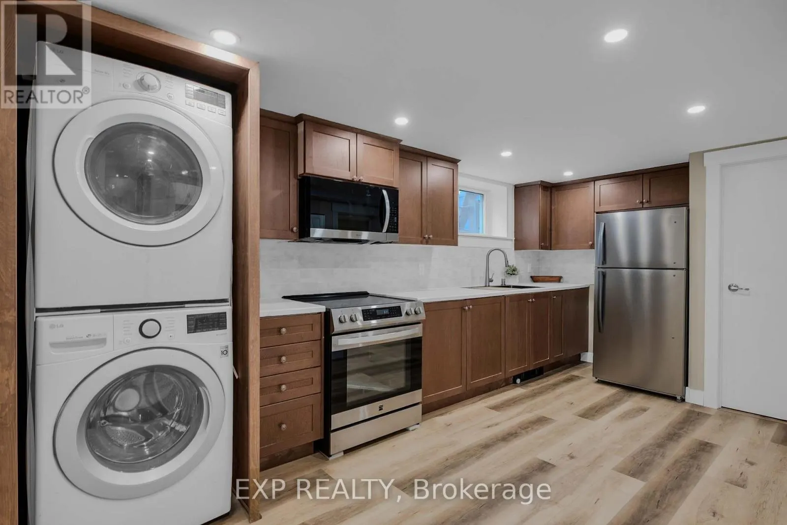 (LOWER LEVEL) - 314 FIRST AVENUE E