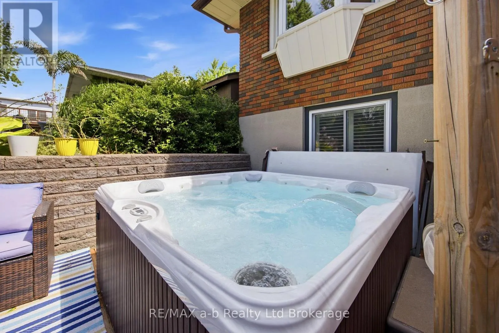 269 FERNCREST ROAD