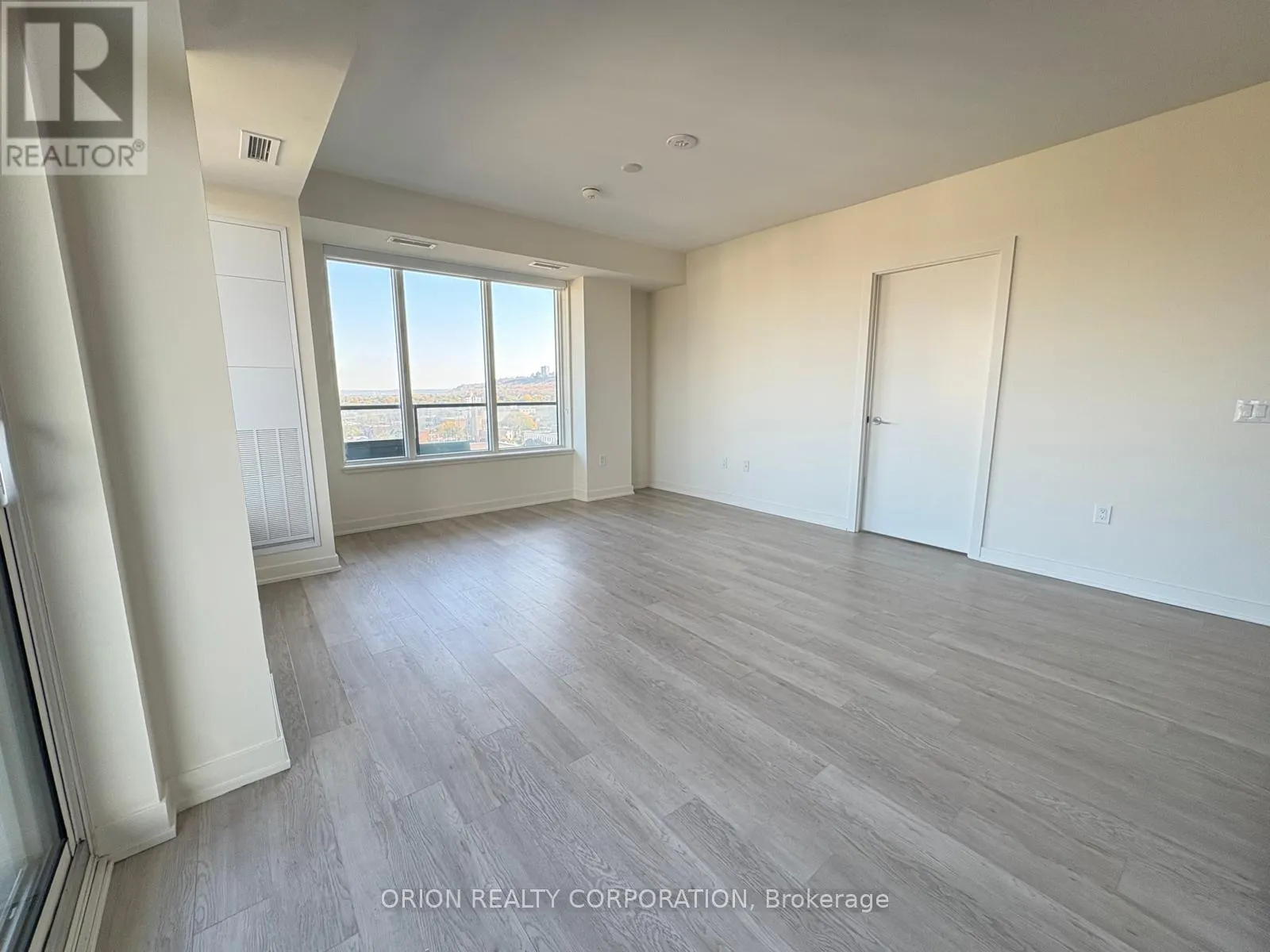 1203 - 212 KING WILLIAM STREET