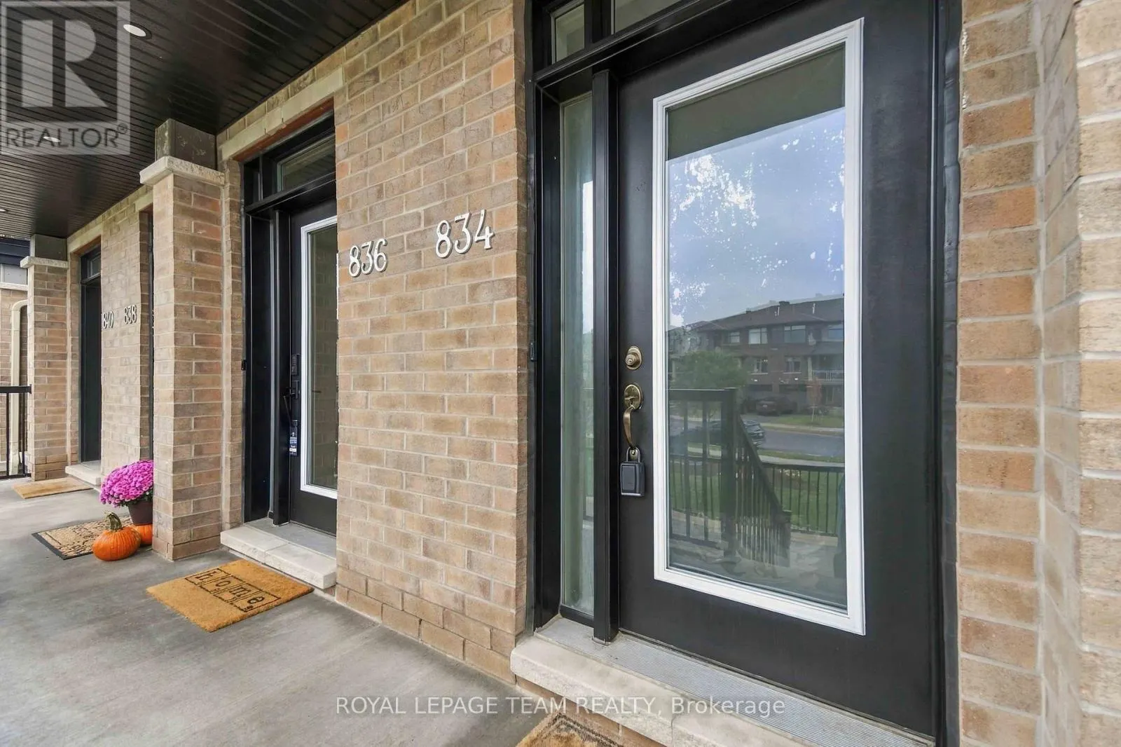 834 RALPH HENNESSY AVENUE