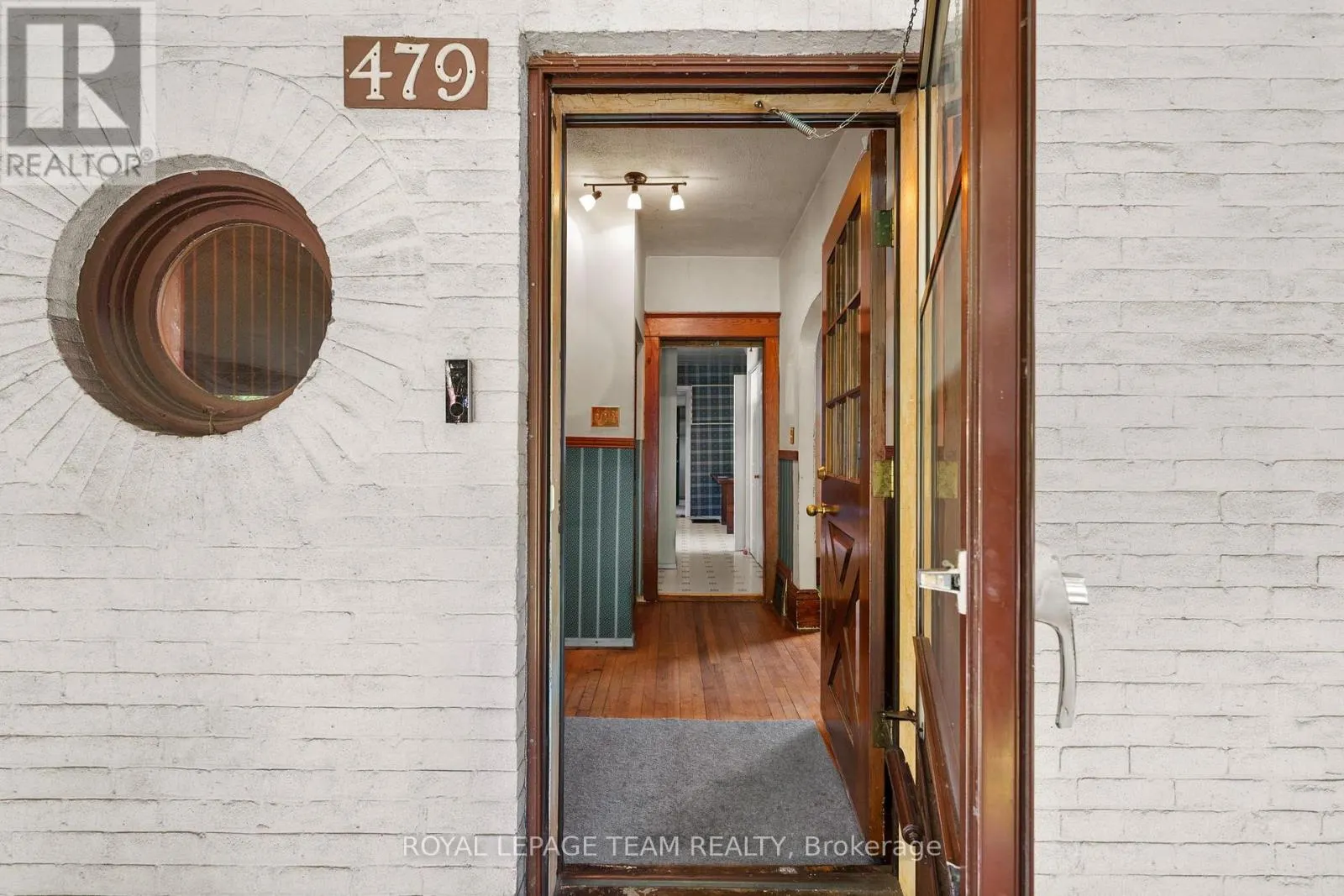 479 FRASER AVENUE
