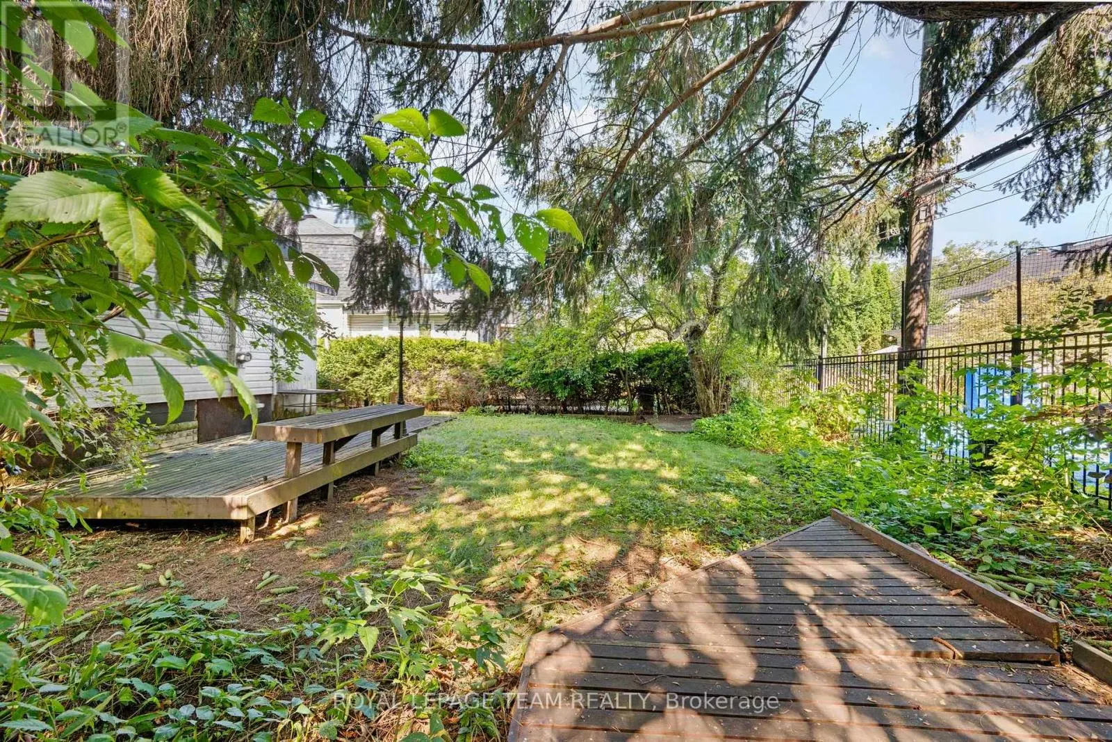 479 FRASER AVENUE
