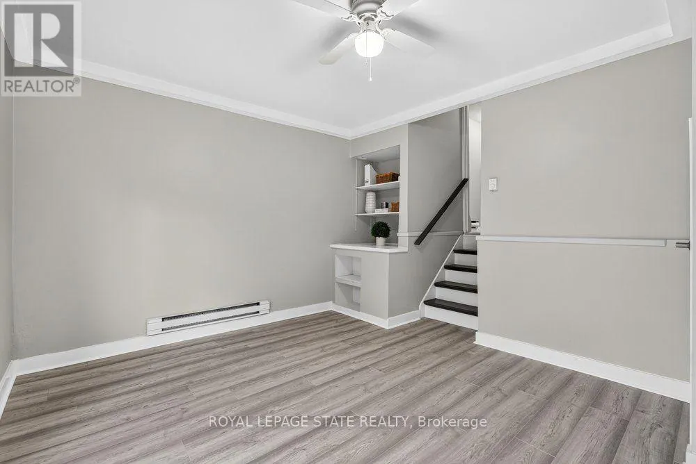 6 - 21 ROSEDALE COURT