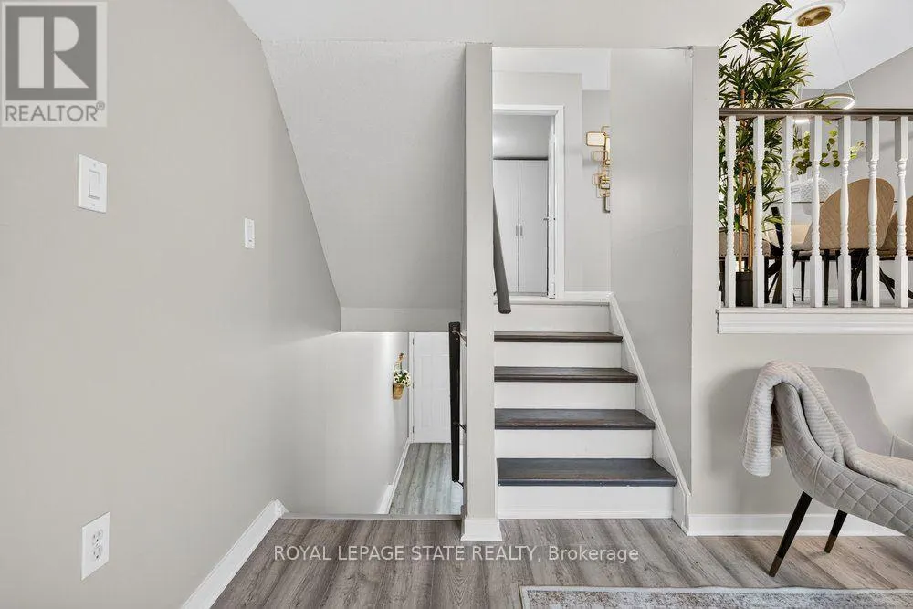 6 - 21 ROSEDALE COURT