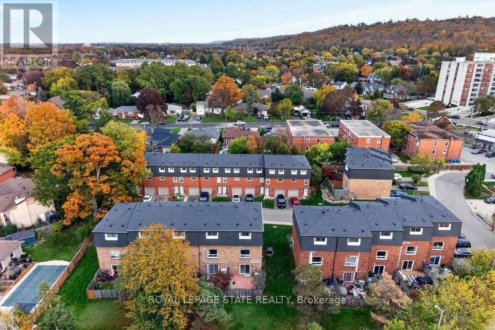 6 - 21 ROSEDALE COURT