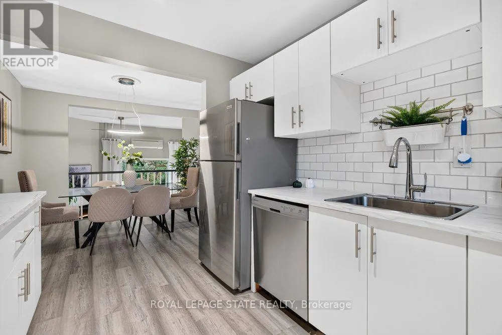 6 - 21 ROSEDALE COURT