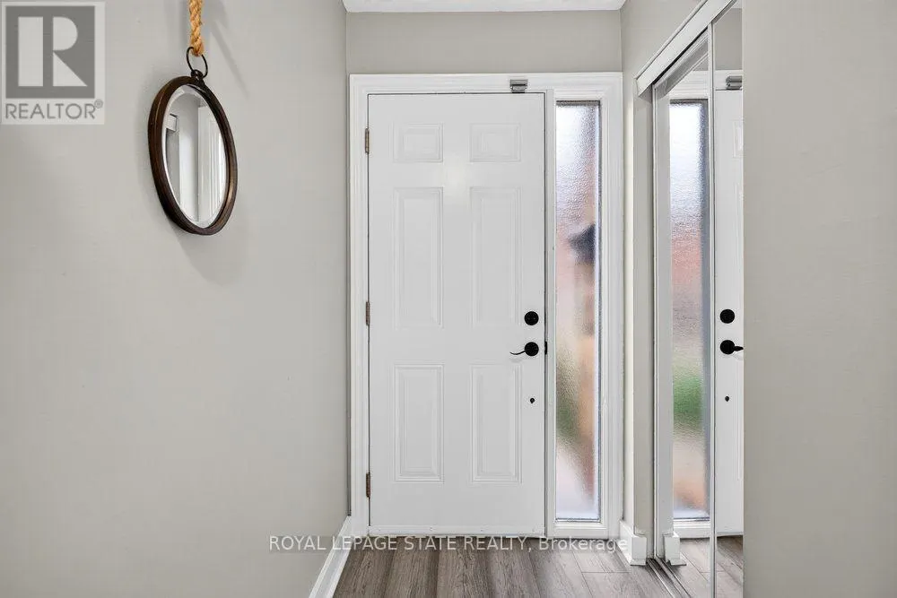 6 - 21 ROSEDALE COURT