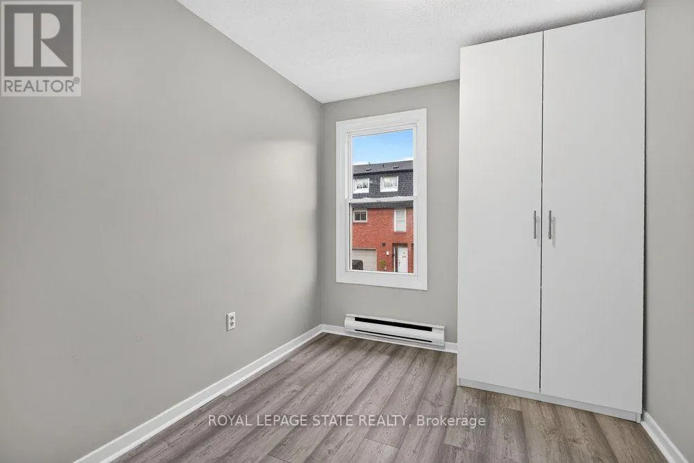 6 - 21 ROSEDALE COURT
