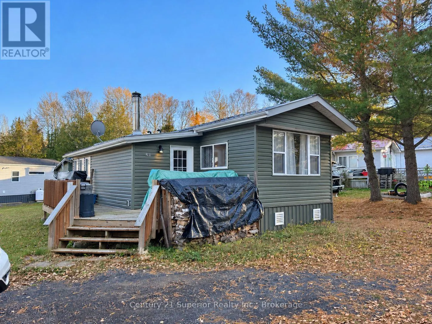 26 - 18 WILD ROSE ROAD #26