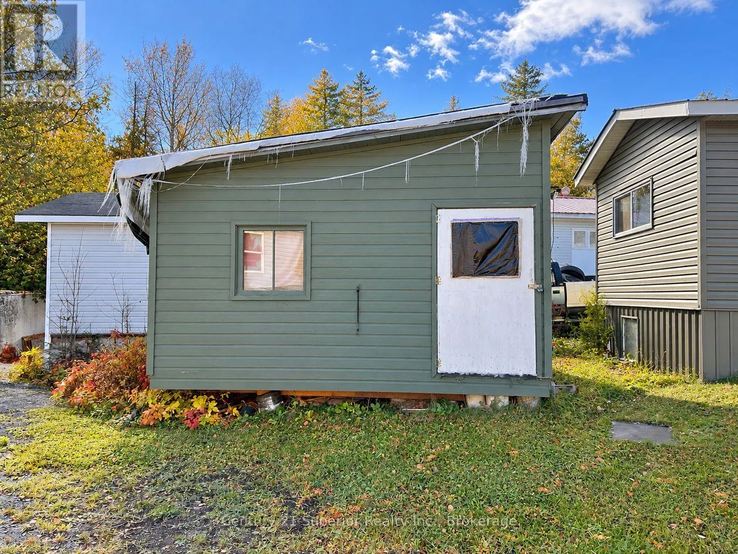 26 - 18 WILD ROSE ROAD #26