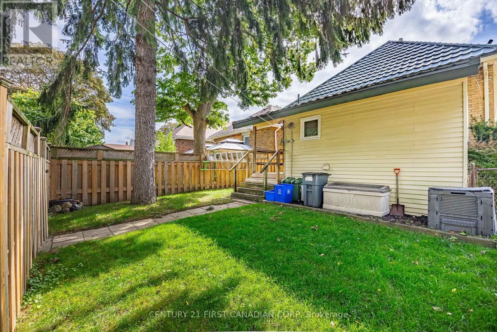 60 BEATTIE AVENUE