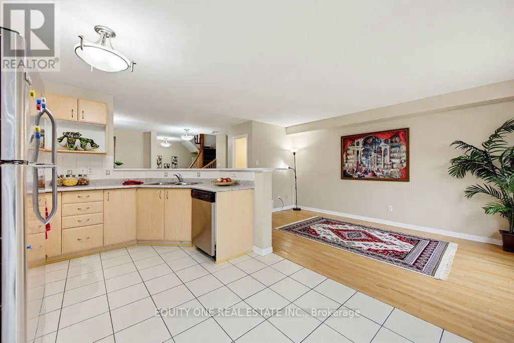345 APPLECROSS CRESCENT