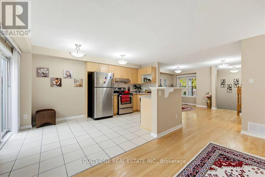 345 APPLECROSS CRESCENT