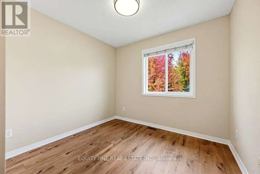 345 APPLECROSS CRESCENT