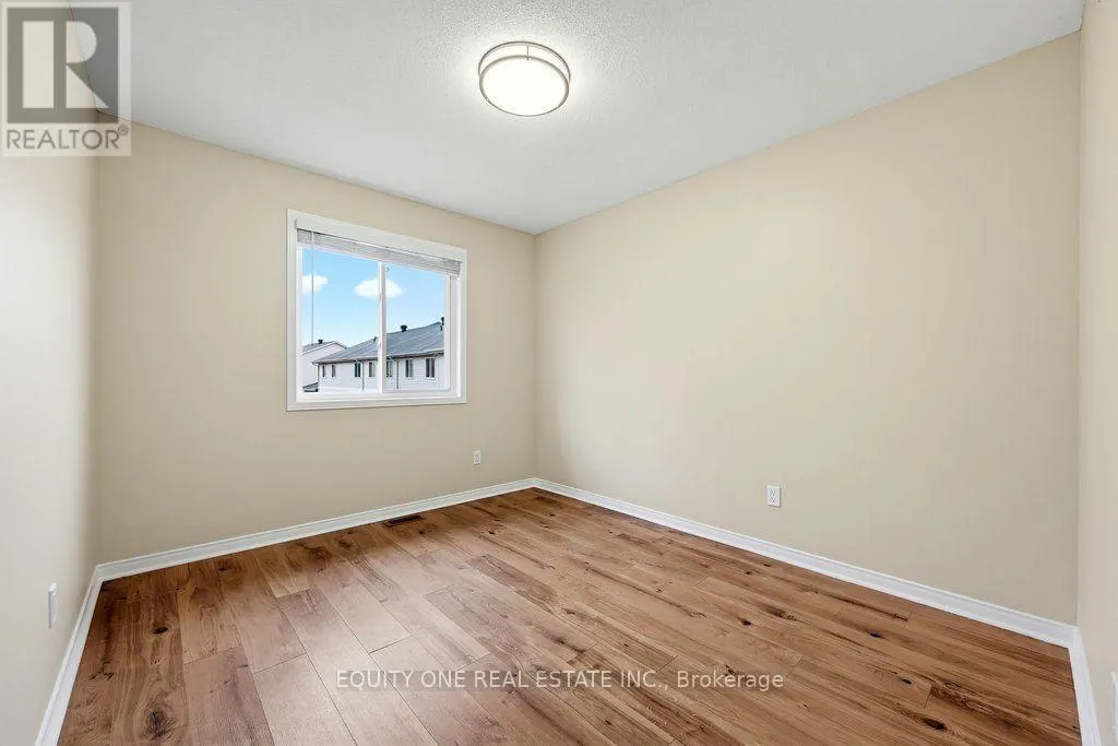 345 APPLECROSS CRESCENT