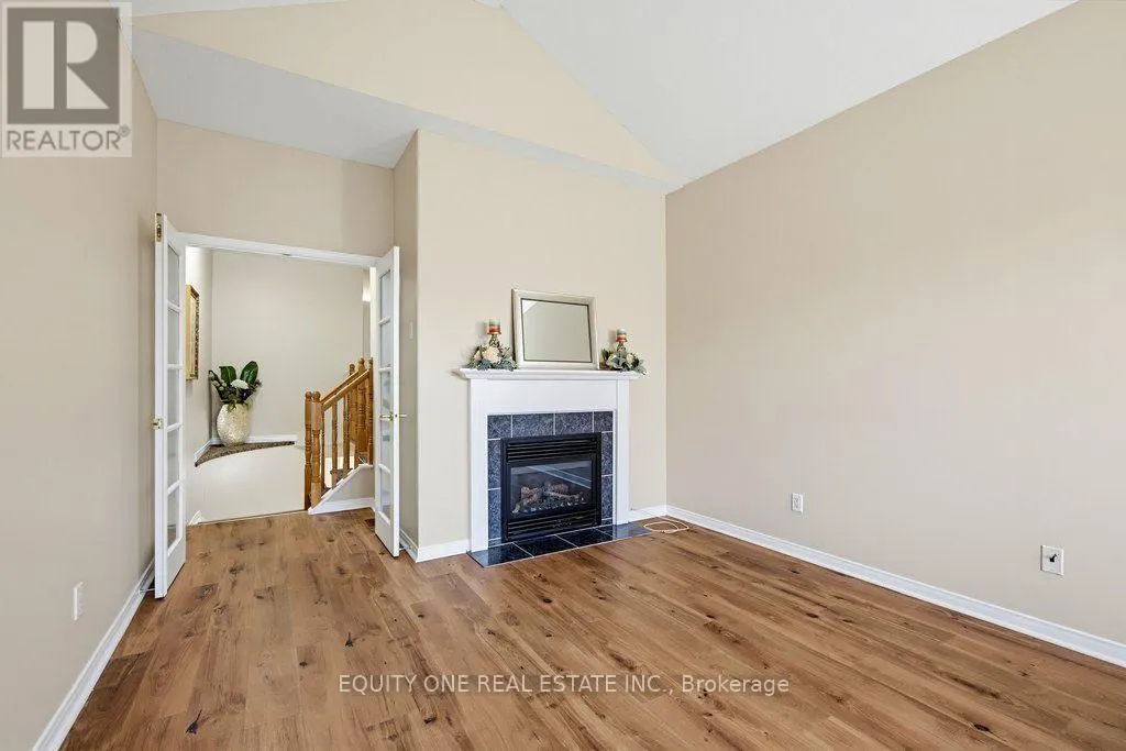 345 APPLECROSS CRESCENT
