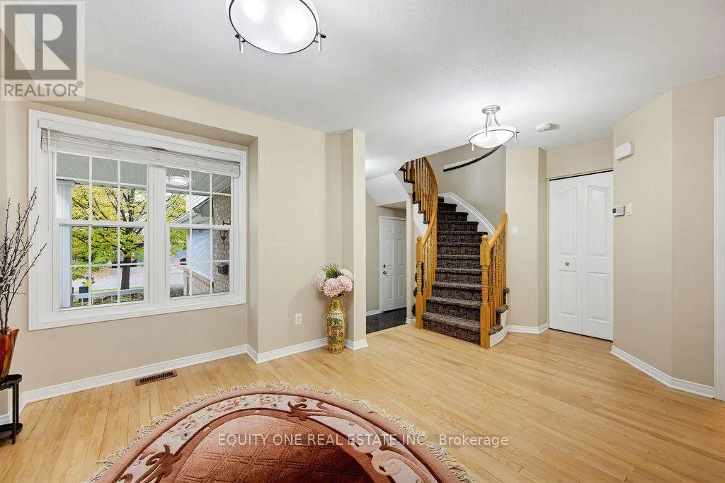 345 APPLECROSS CRESCENT