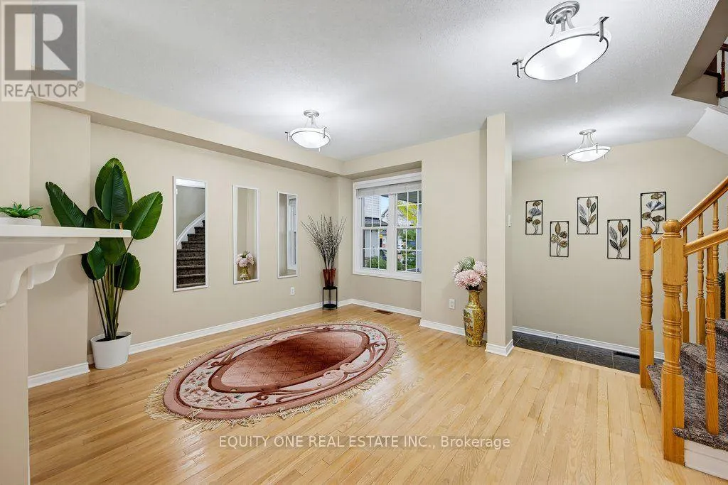 345 APPLECROSS CRESCENT