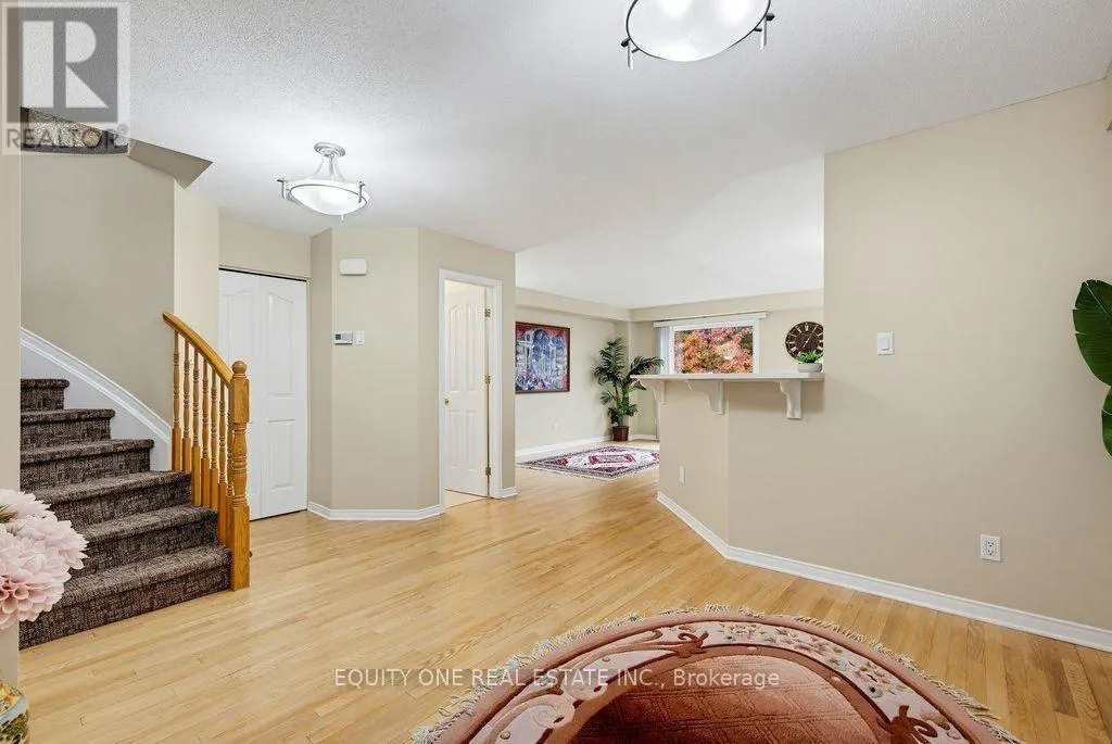 345 APPLECROSS CRESCENT