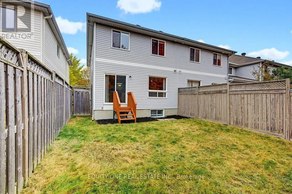 345 APPLECROSS CRESCENT