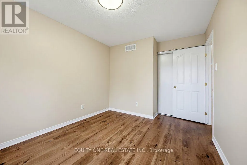 345 APPLECROSS CRESCENT