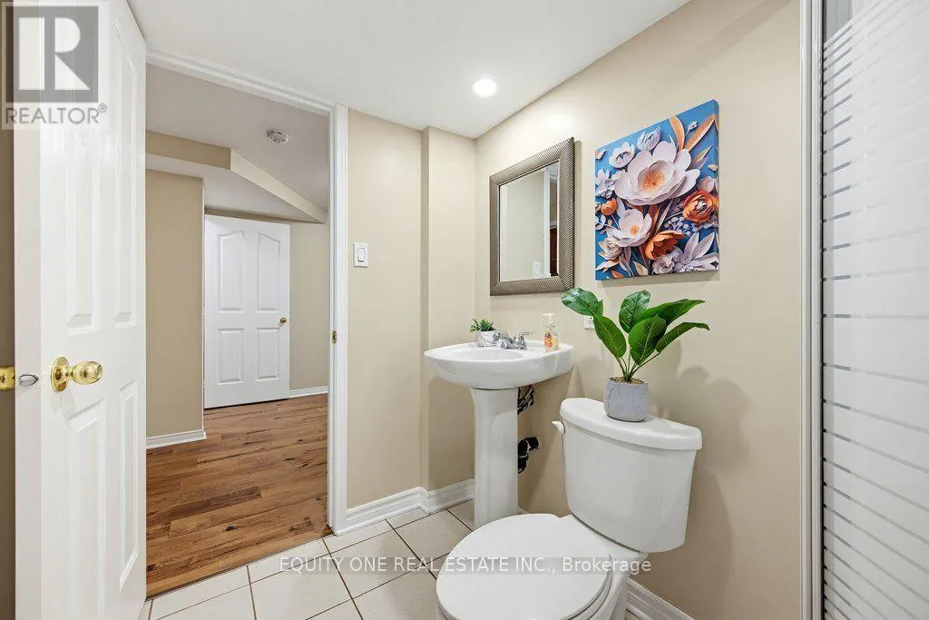 345 APPLECROSS CRESCENT