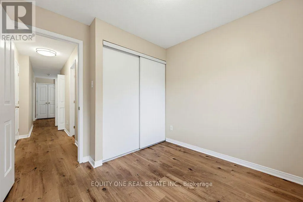345 APPLECROSS CRESCENT