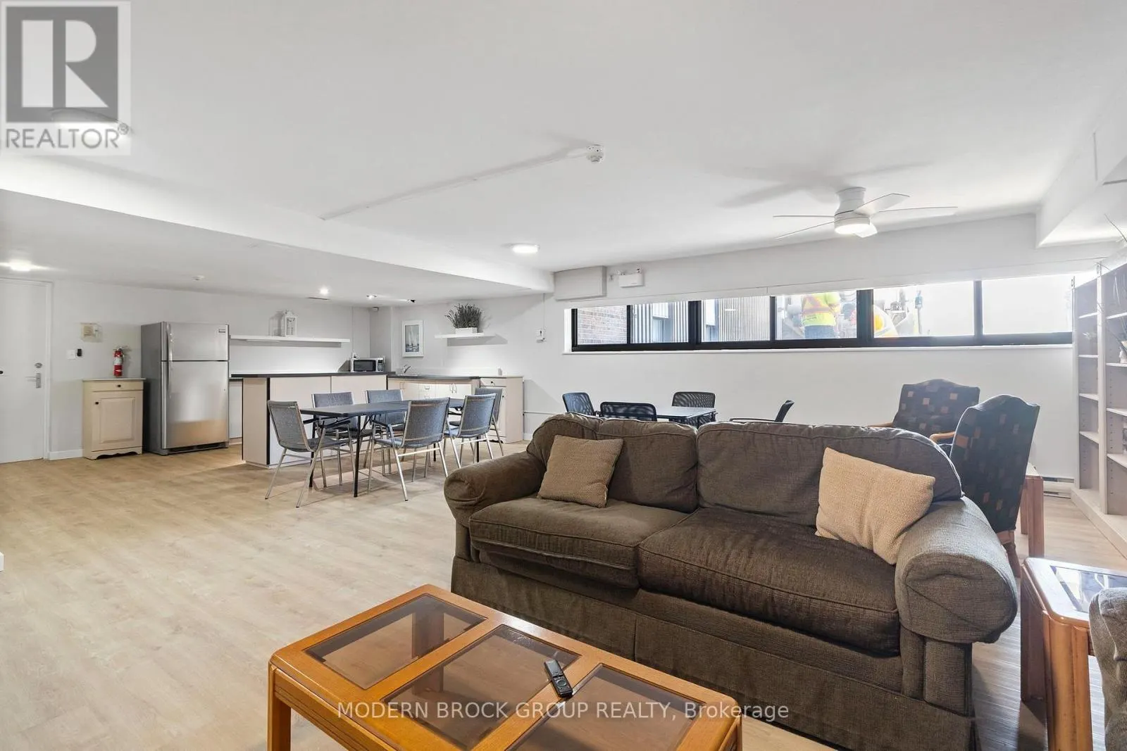 902 - 109 KING STREET E