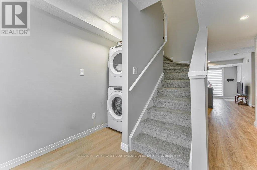 B11 - 410 NORTHFIELD DRIVE