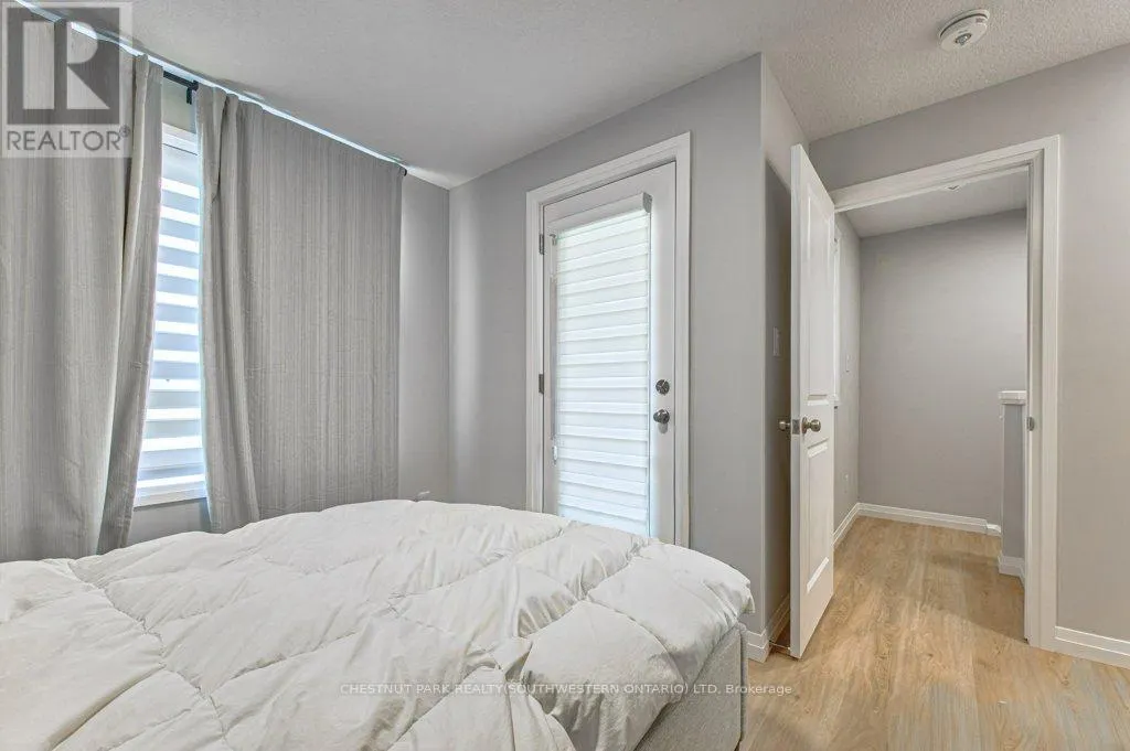 B11 - 410 NORTHFIELD DRIVE