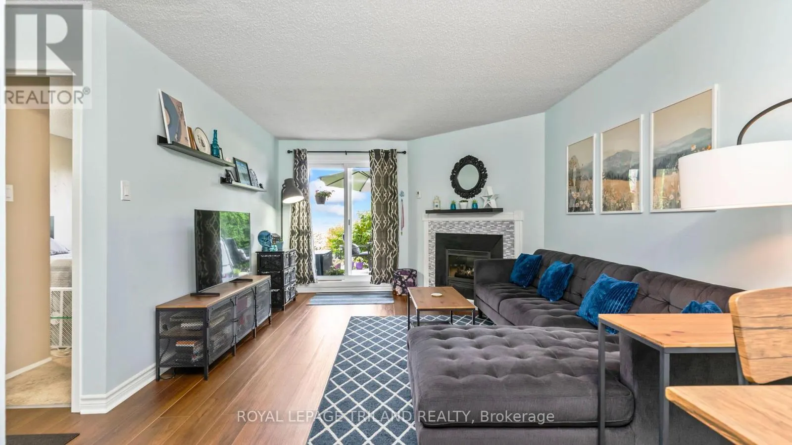 116 - 735 DEVERON CRESCENT #116