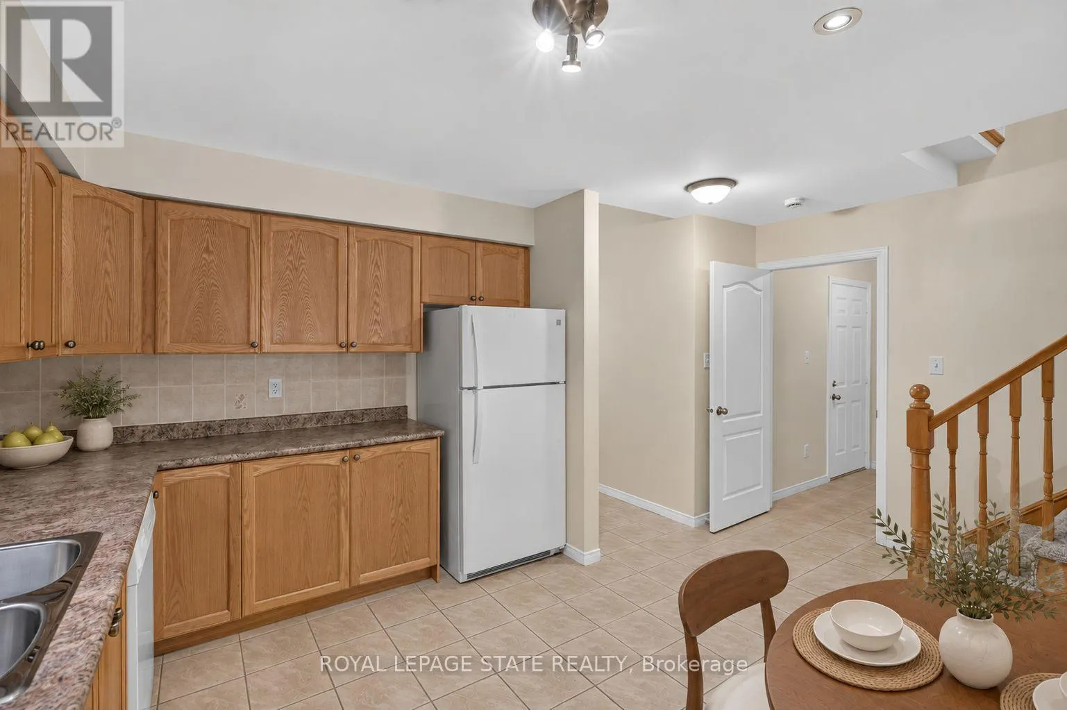 65 - 566 SOUTHRIDGE DRIVE