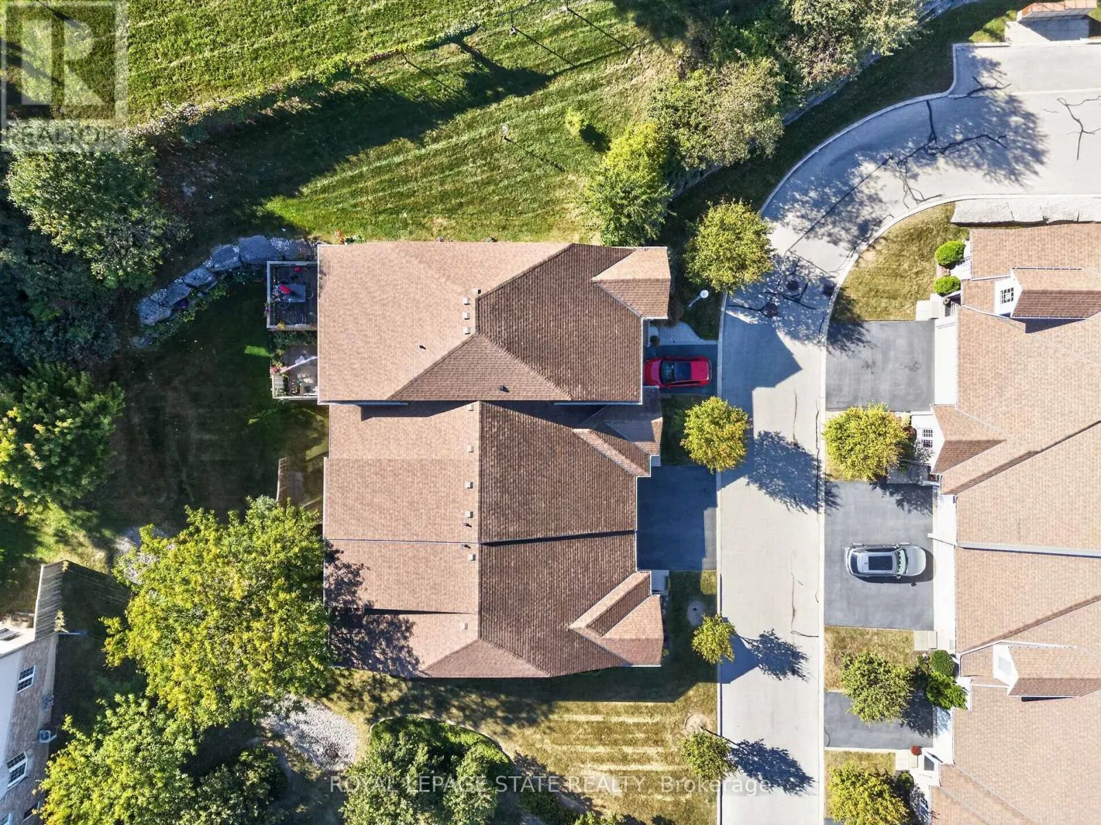 65 - 566 SOUTHRIDGE DRIVE