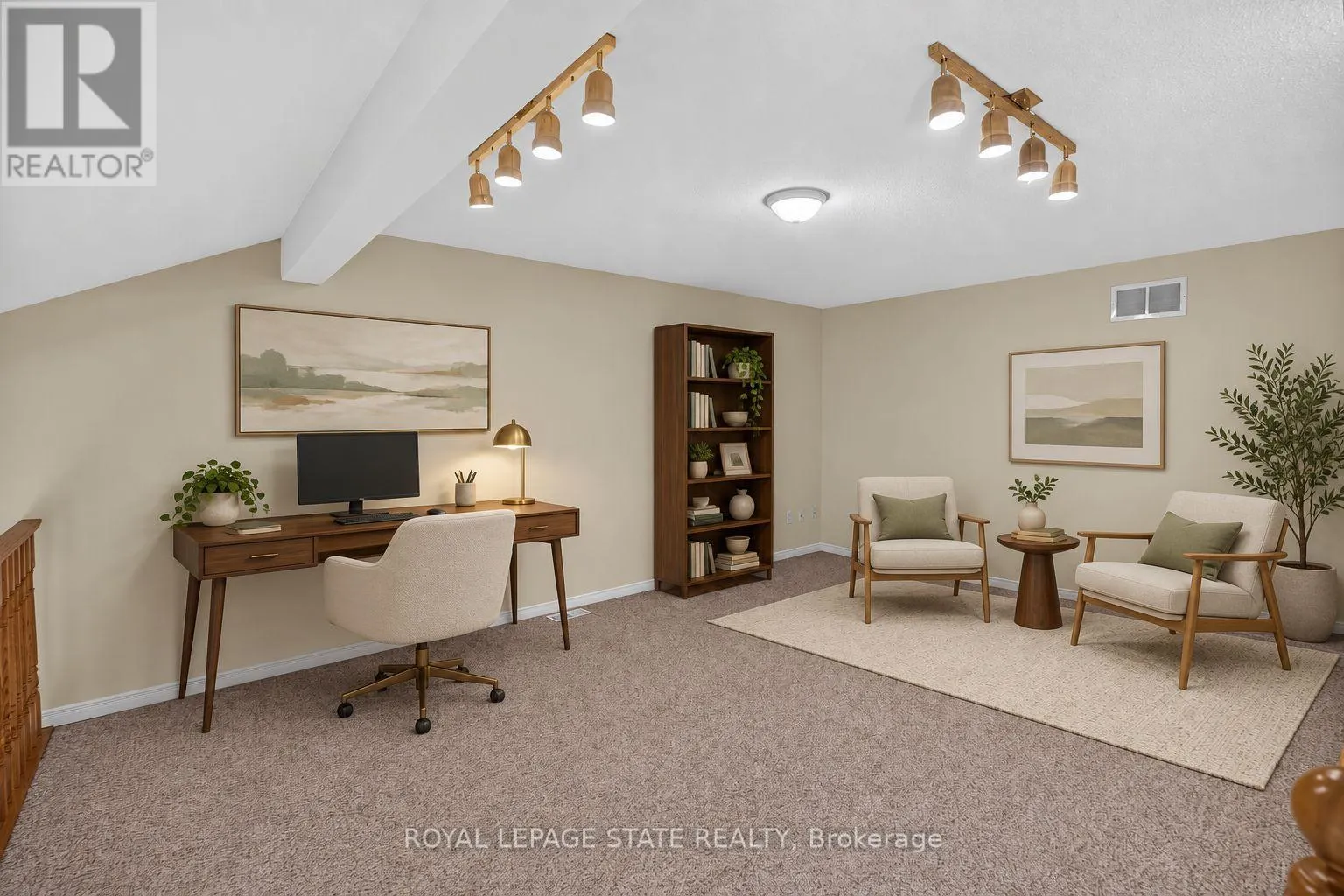 65 - 566 SOUTHRIDGE DRIVE