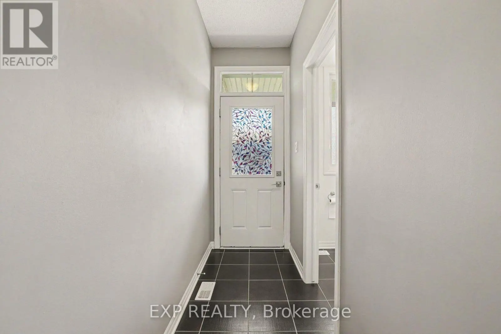115 HAWKSHAW CRESCENT