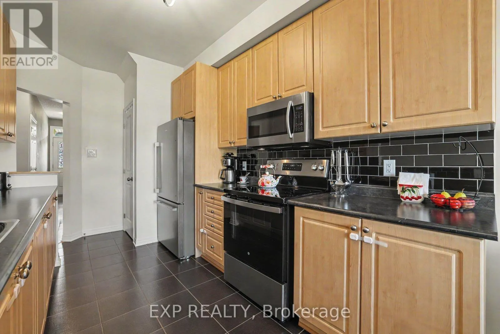 115 HAWKSHAW CRESCENT