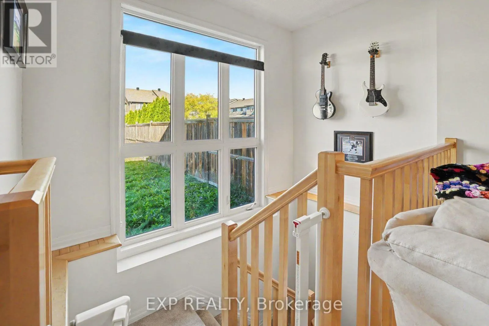 115 HAWKSHAW CRESCENT