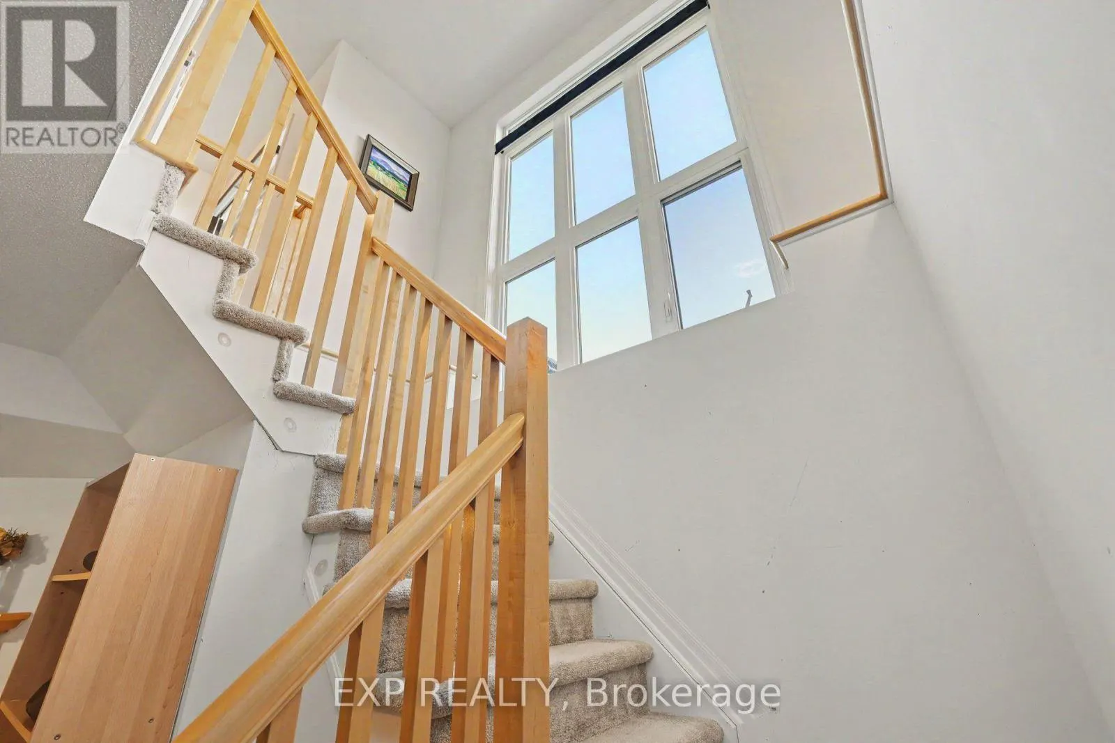 115 HAWKSHAW CRESCENT