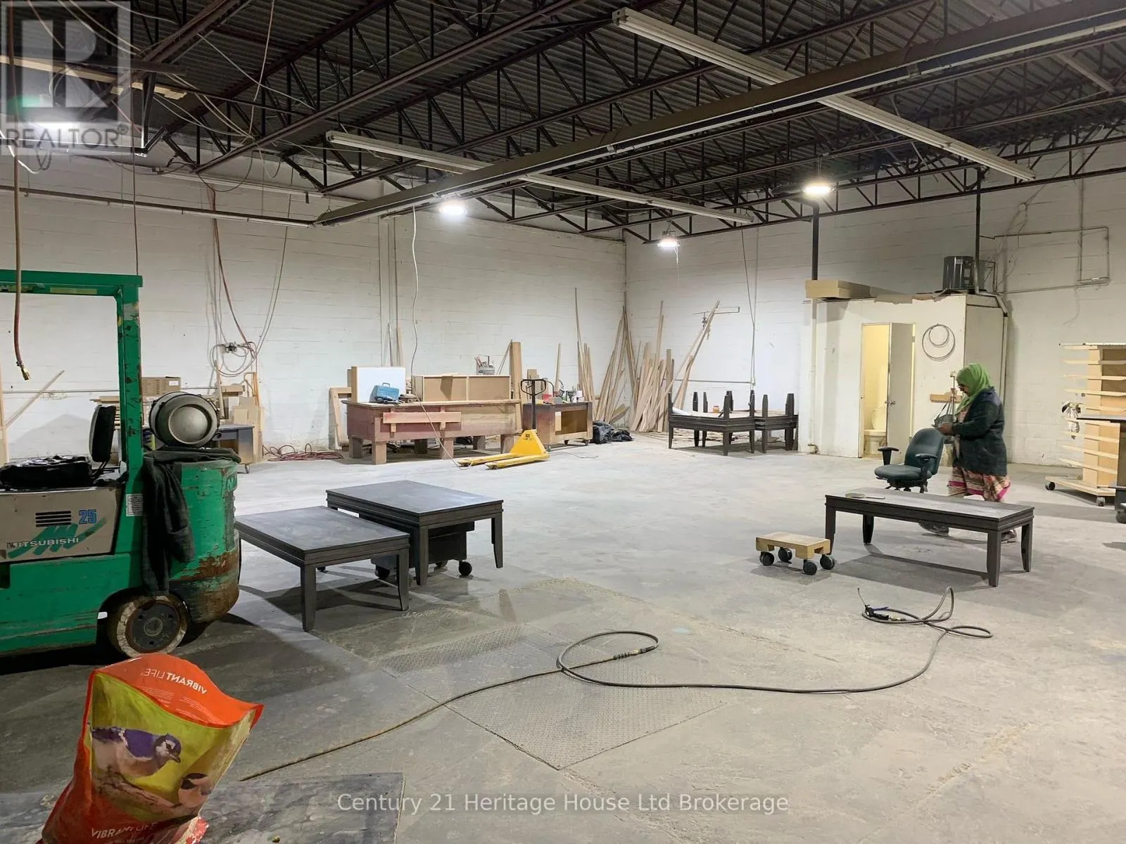 UNIT Q, 120 TURNBULL COURT
