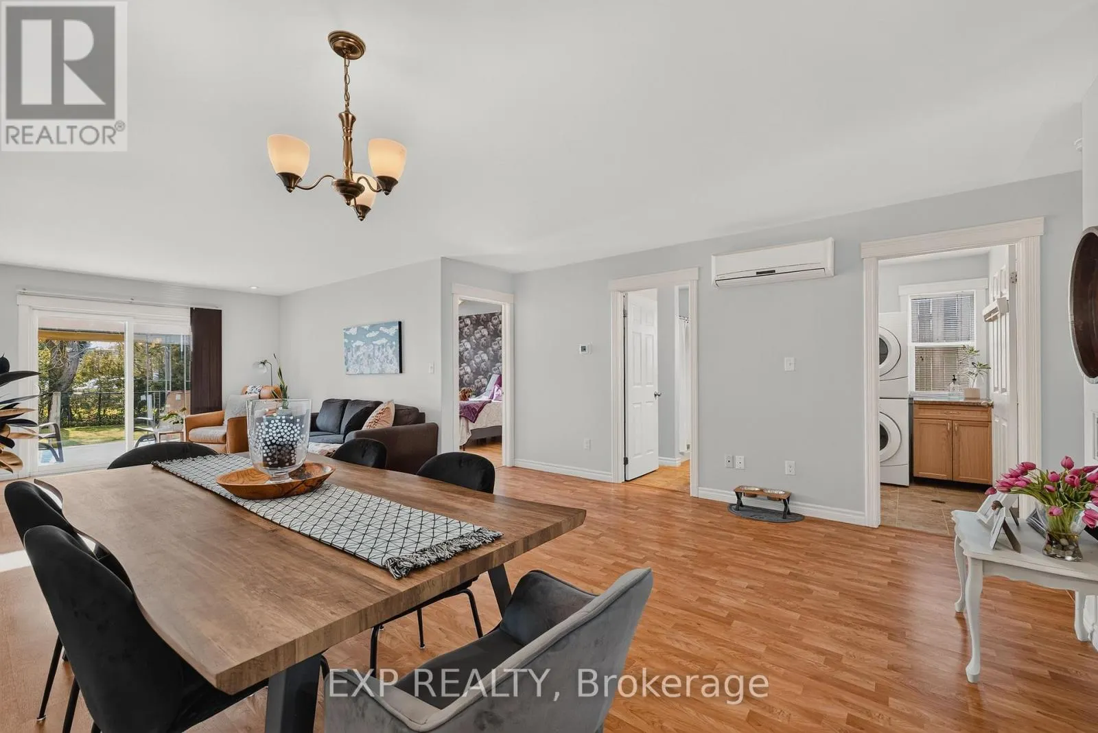 628 ELIZABETH STREET W