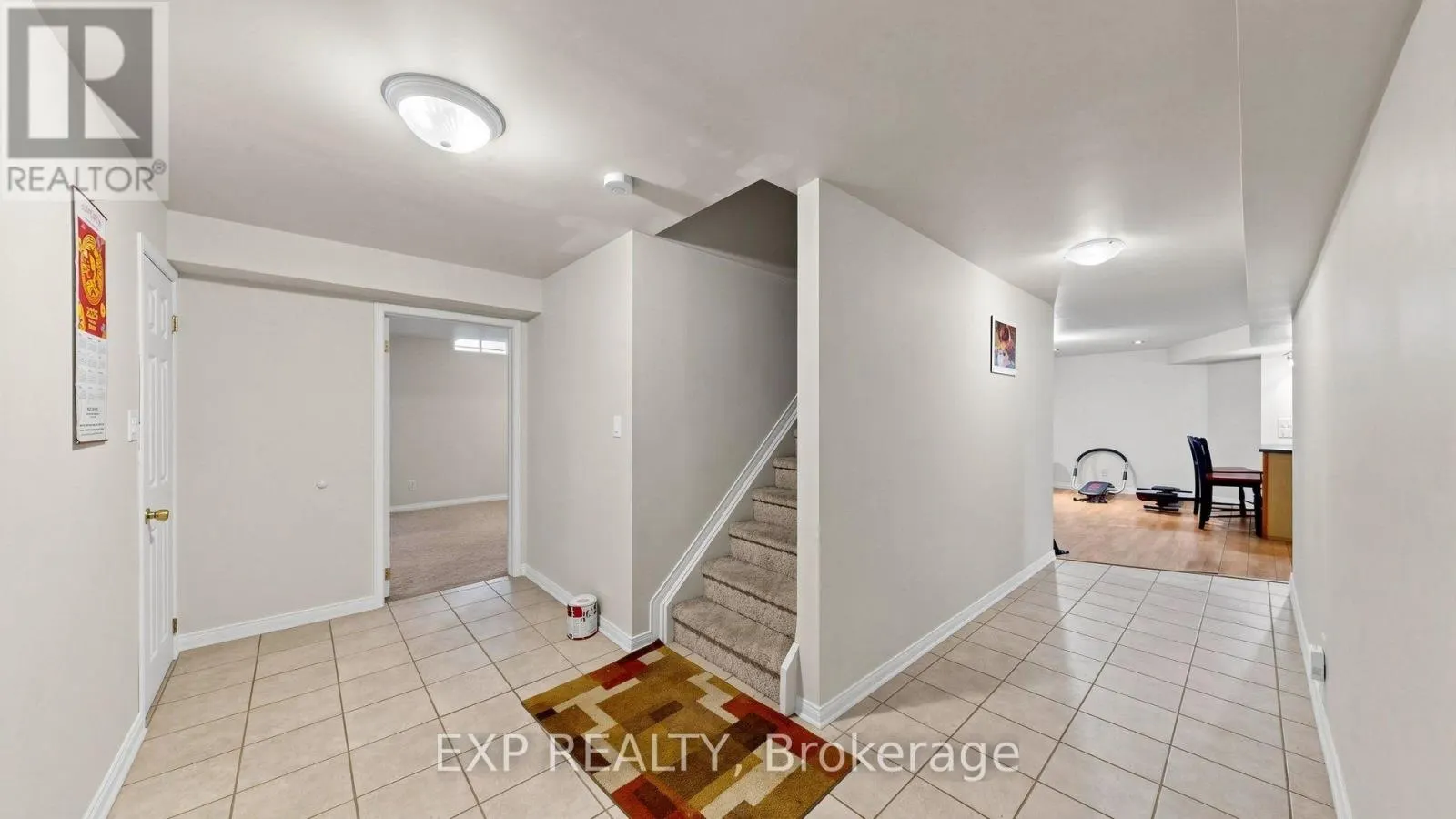 28 HURLBUT PLACE