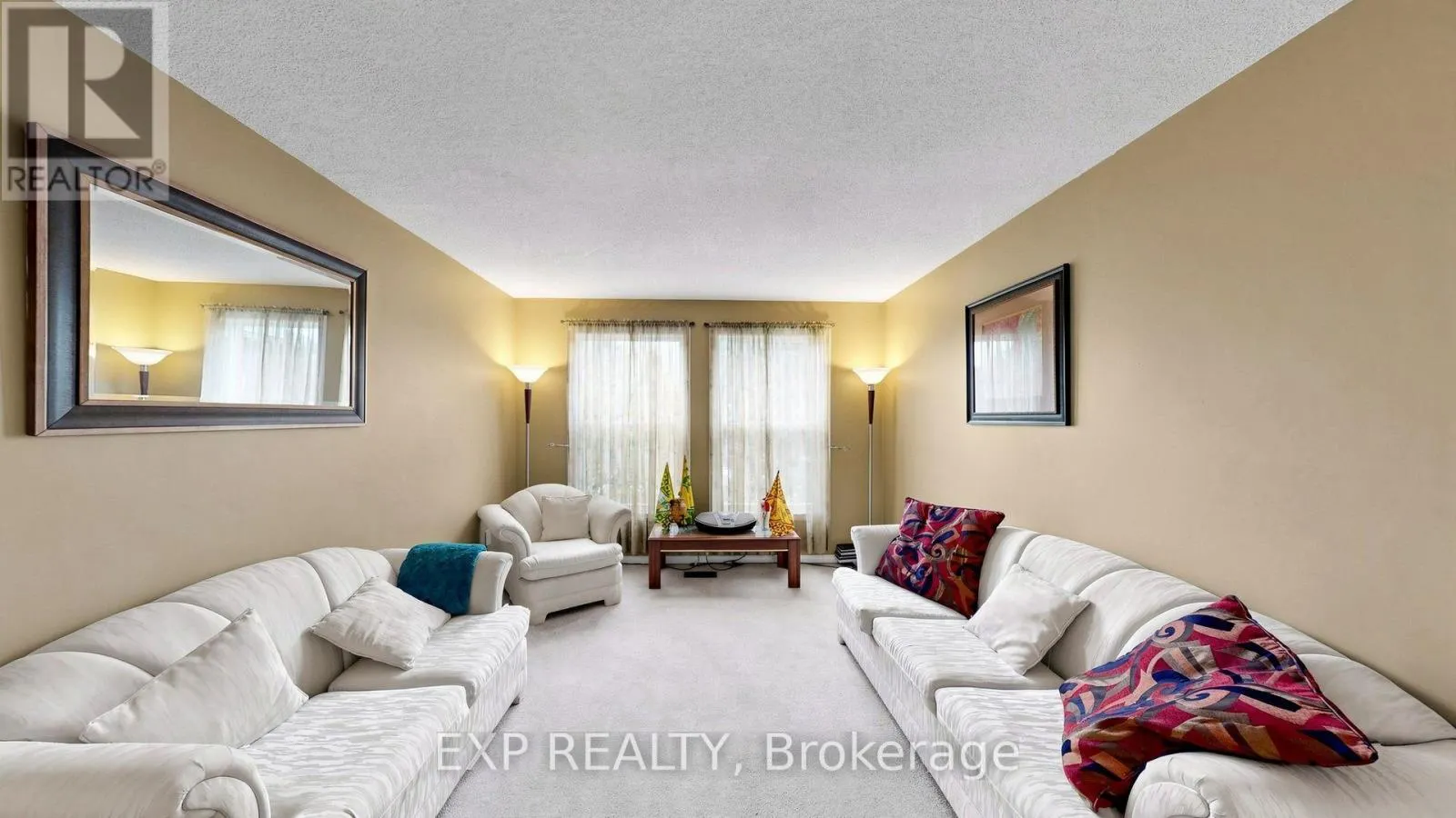 28 HURLBUT PLACE