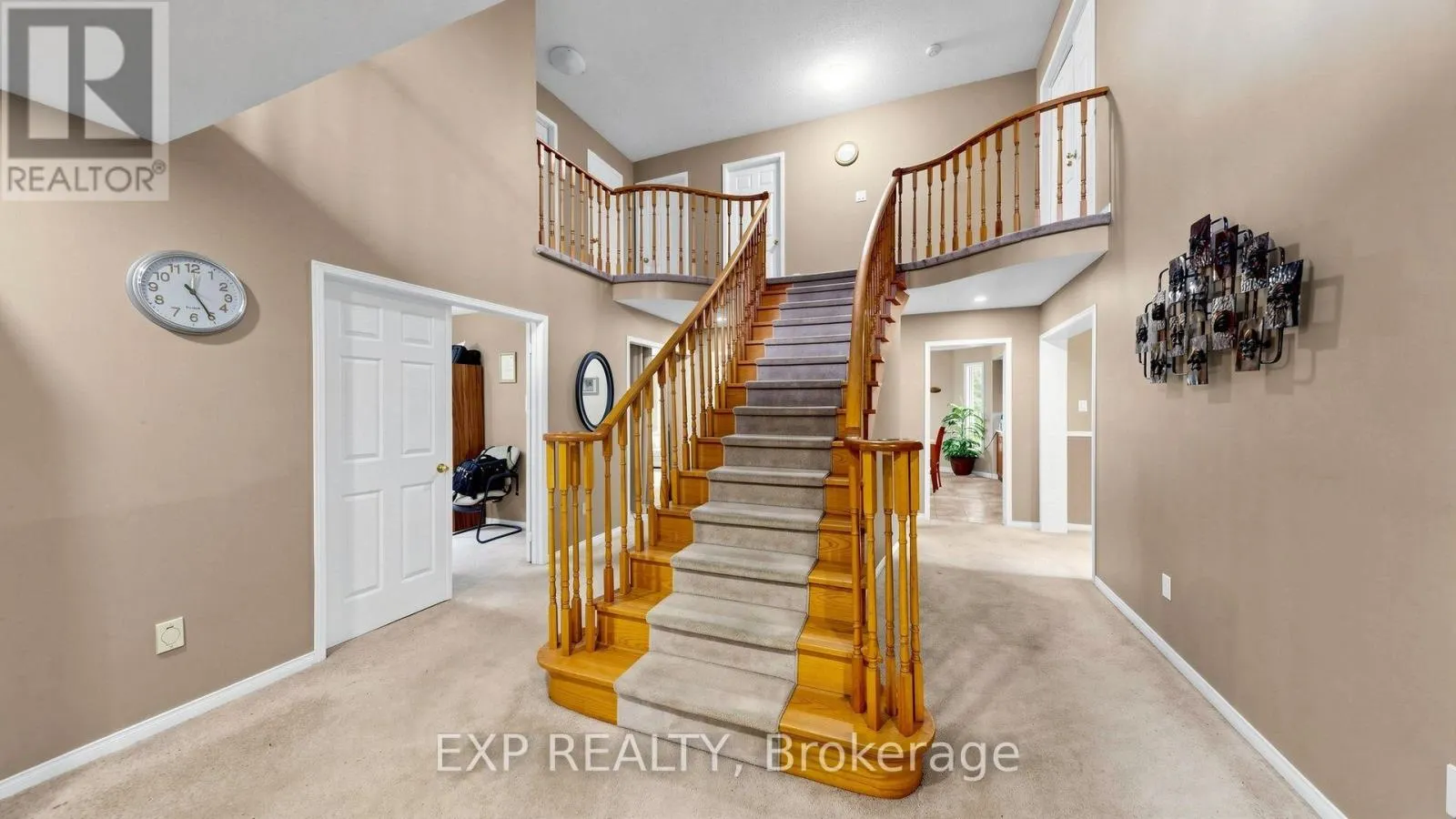 28 HURLBUT PLACE