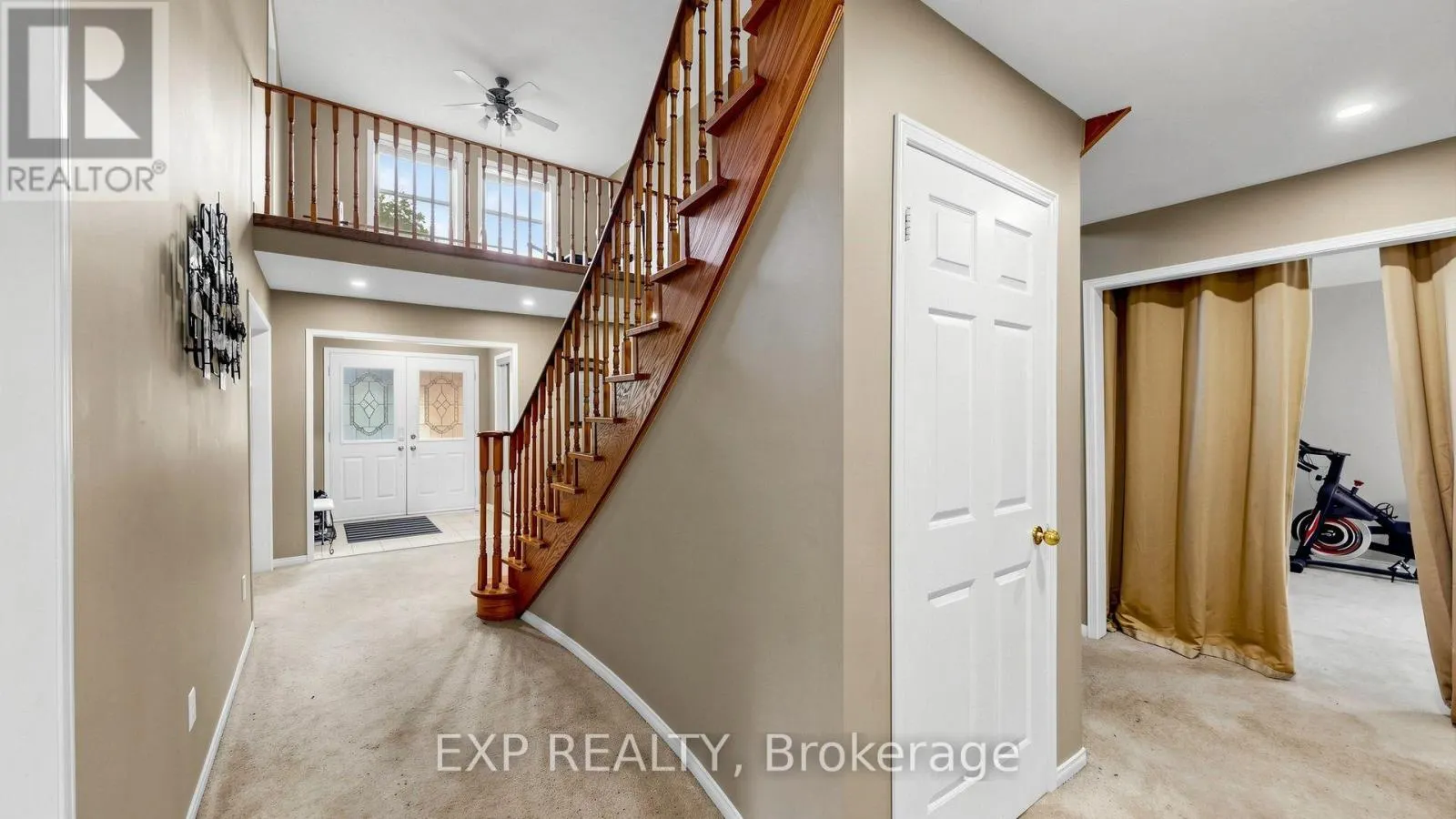 28 HURLBUT PLACE
