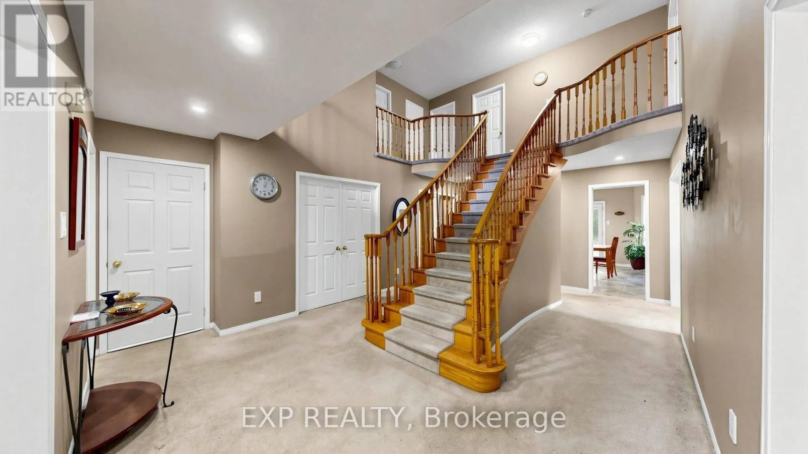 28 HURLBUT PLACE