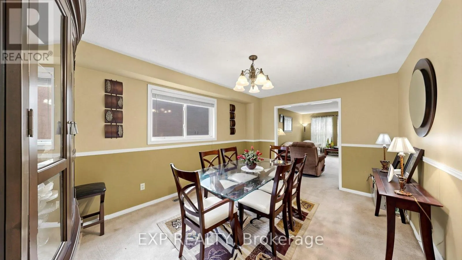28 HURLBUT PLACE